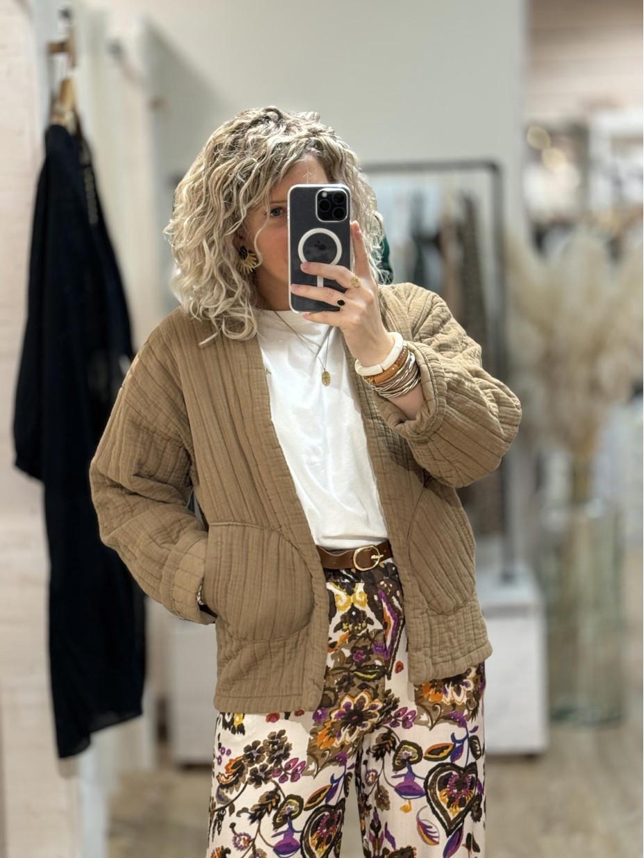 VESTE MATELASSÉE GAZE DE COTON CAMEL TU VESTE MATELASSÉE GAZE DE COTON CAMEL TU