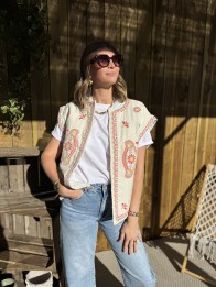 veste matelassée sans manche india broderie ecru