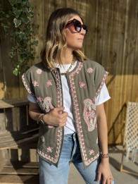 VESTE SANS MANCHES MATELASSEE INDIA KAKI BRODERIE VESTE SANS MANCHES MATELASSEE INDIA KAKI BRODERIE
