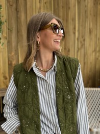 GILET MATELASSÉ SANS MANCHES IRIS VERT OLIVE AVEC SEQUINS GILET MATELASSÉ SANS MANCHES IRIS VERT OLIVE AVEC SEQUINS