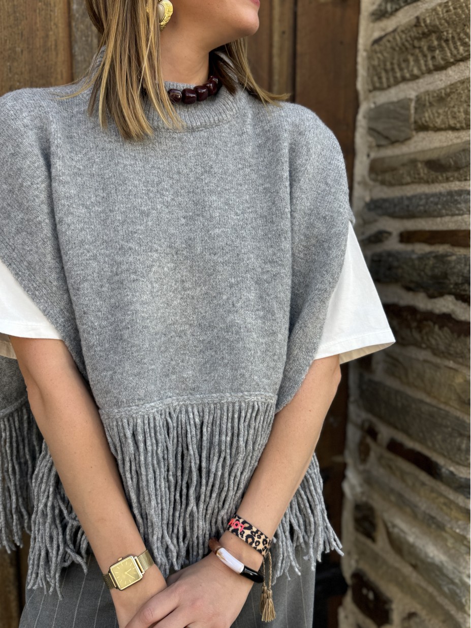 PONCHO JULES PONCHO JULES