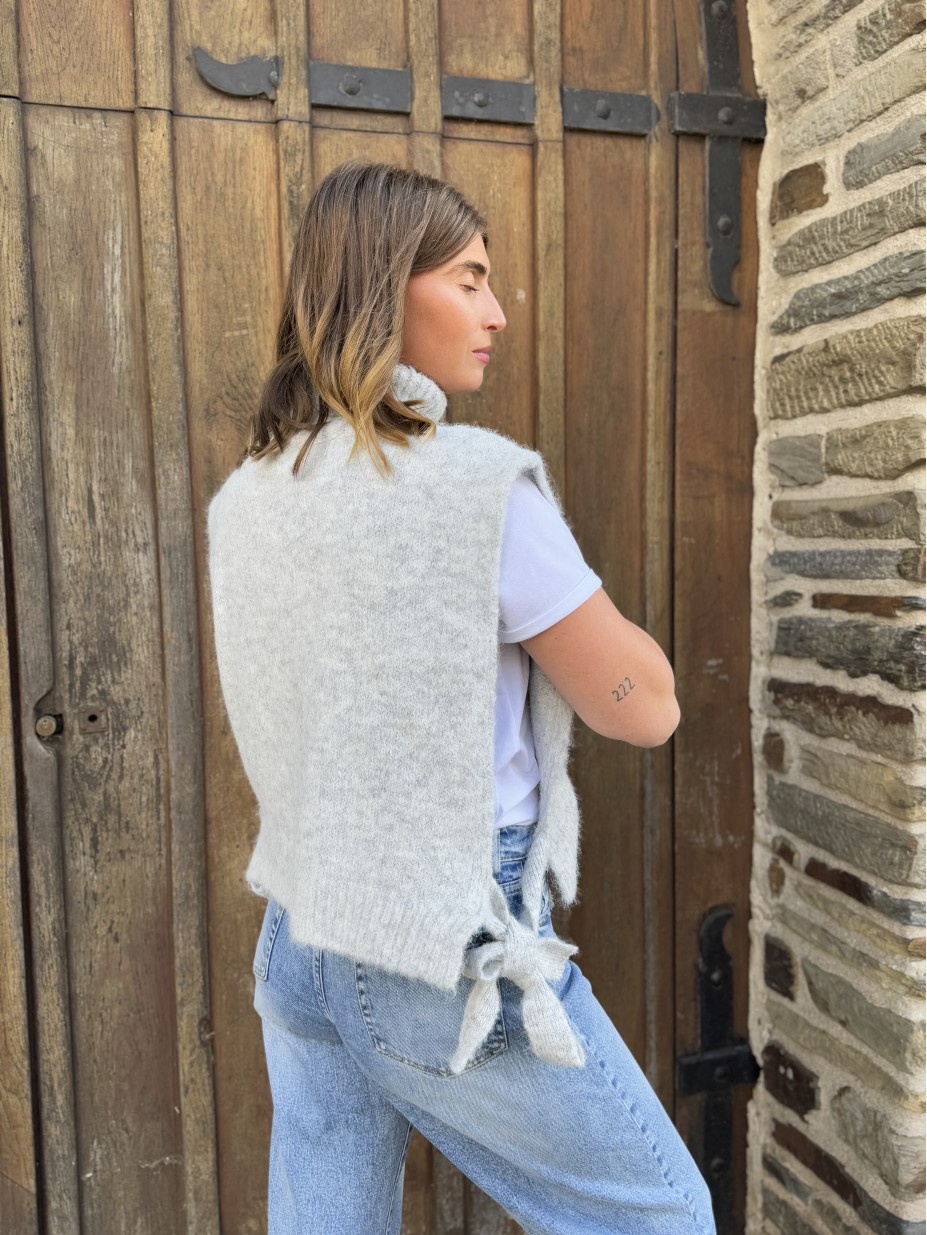 PULL JECCA PULL JECCA