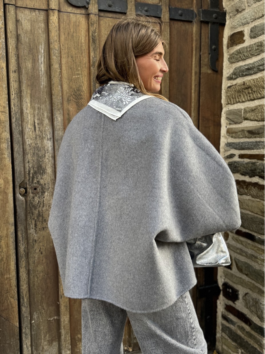 CAPE ACHILLE REVERSIBLE CAPE ACHILLE REVERSIBLE
