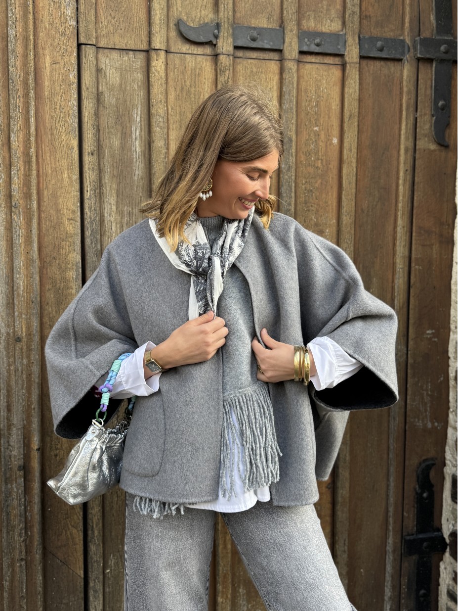 CAPE ACHILLE REVERSIBLE CAPE ACHILLE REVERSIBLE