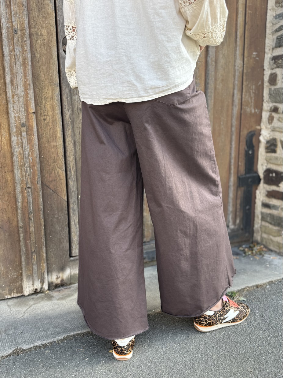 PANTALON LORIS CHOCO PANTALON LORIS CHOCO
