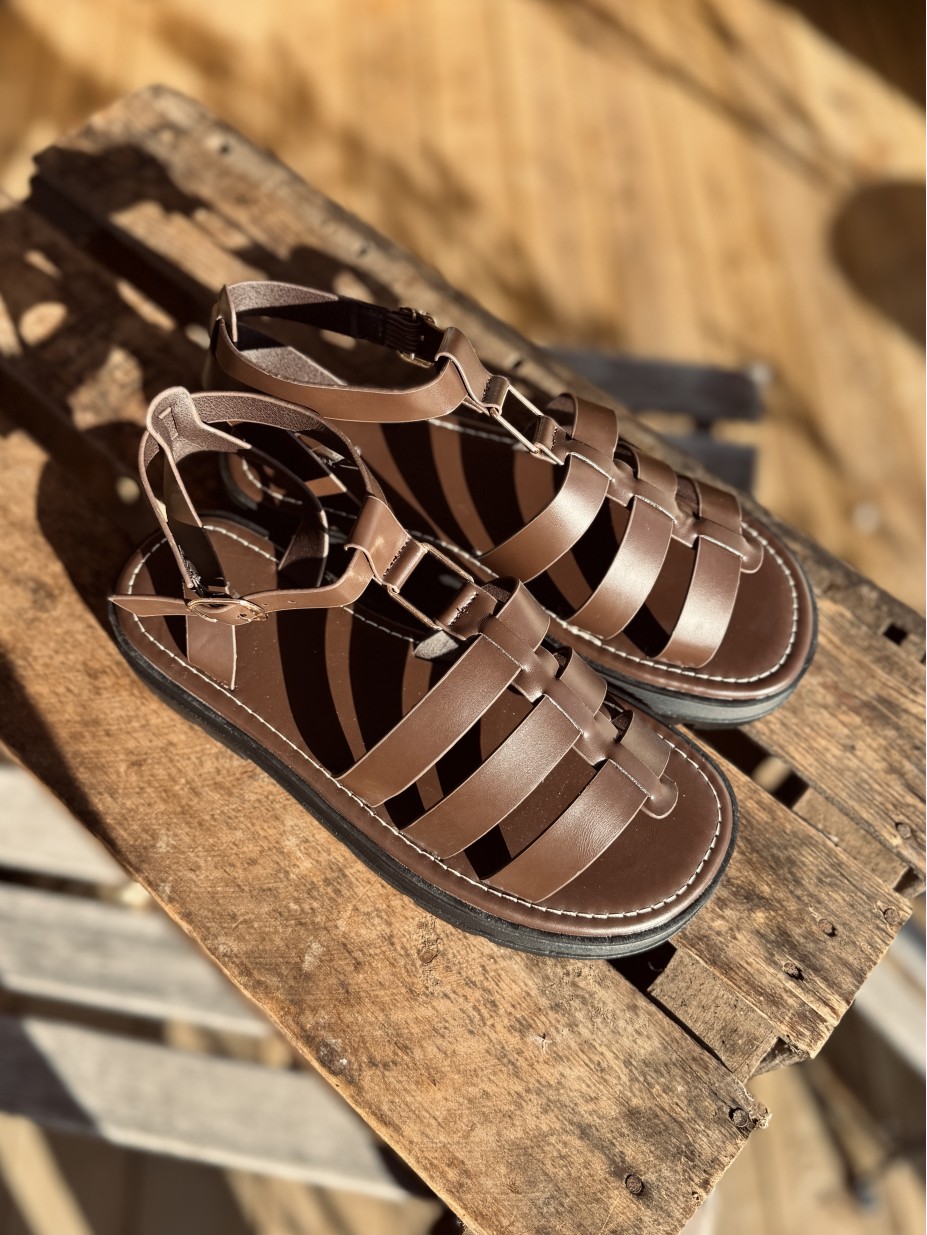 SANDALES JULIETA MARRON