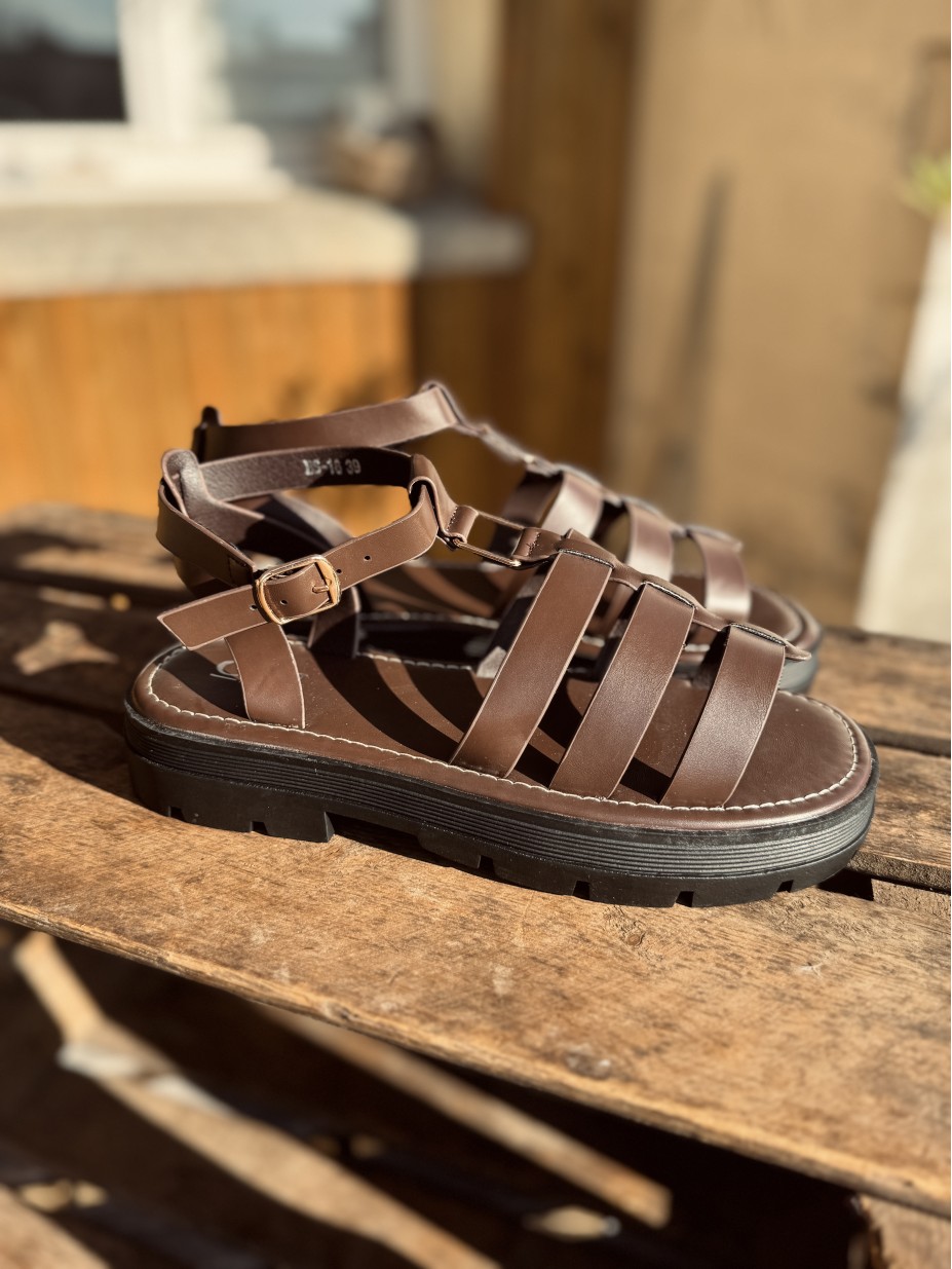 SANDALES JULIETA MARRON