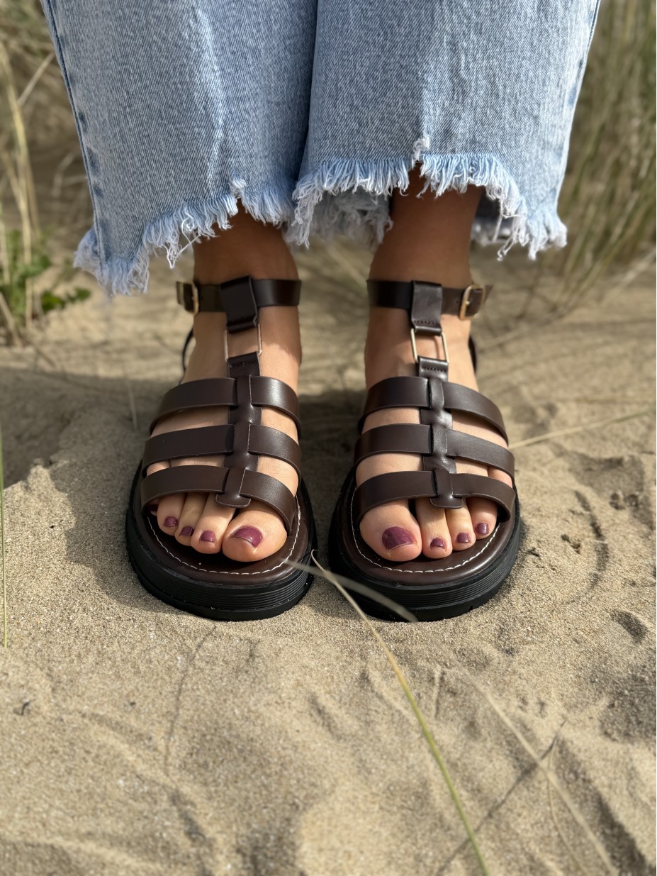 SANDALES JULIETA MARRON