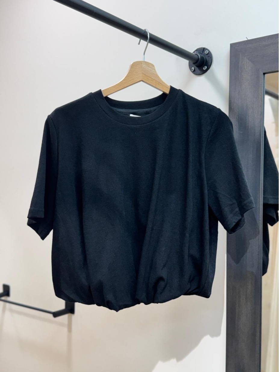 TOP ANIA NOIR