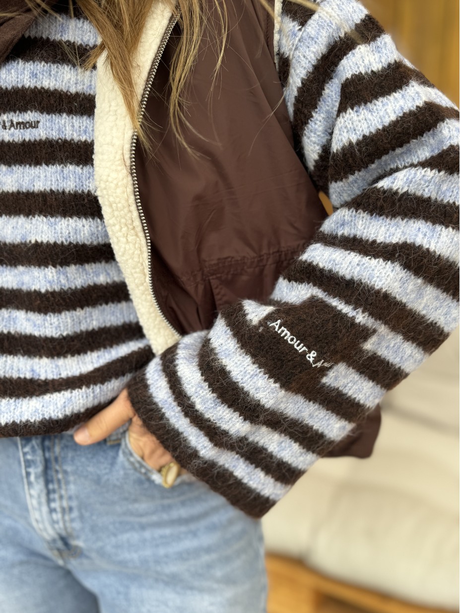PULL AMOUR BLEU